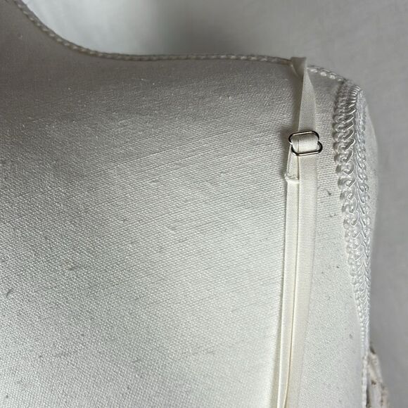 Lulus Off White Lace Dress with V Neckline - Picture 8 of 11